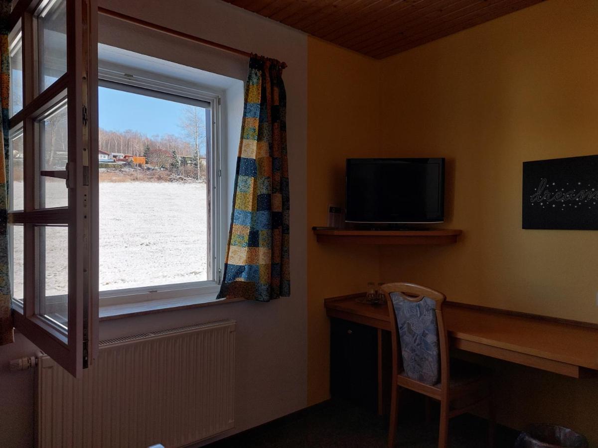 Hotel Zum Poppschen Gut Ольбернхау Экстерьер фото